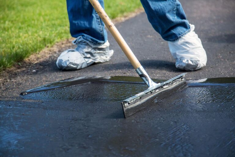 Why Sealcoating Is Essential for Asphaltech Protection